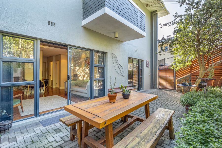 To Let 2 Bedroom Property for Rent in Vredehoek Western Cape
